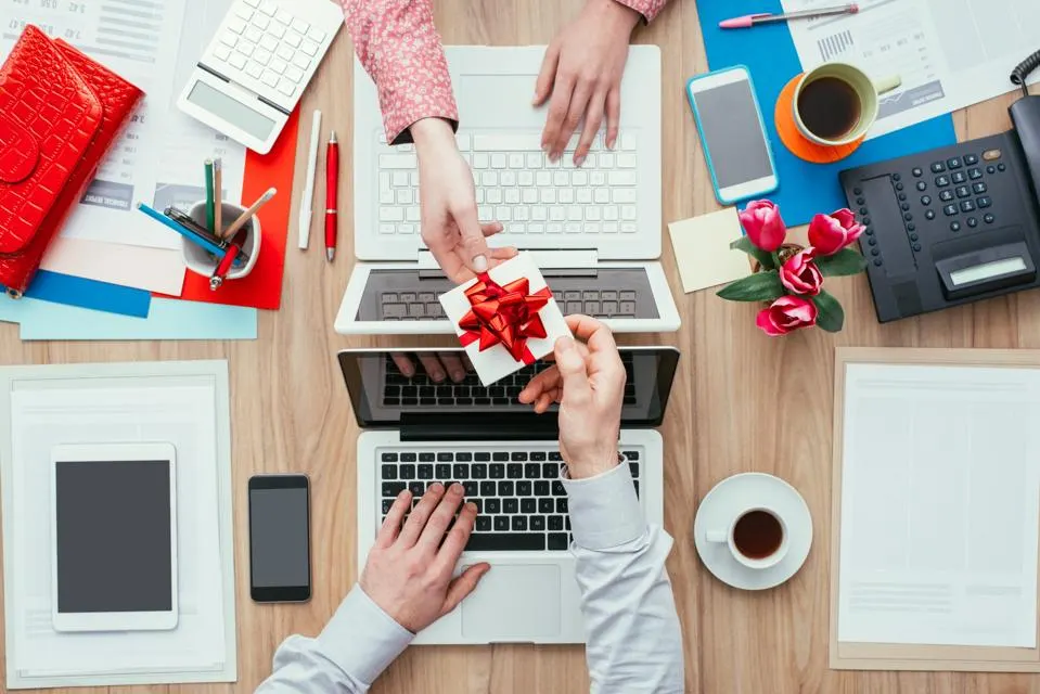 Corporate gift ideas for employees