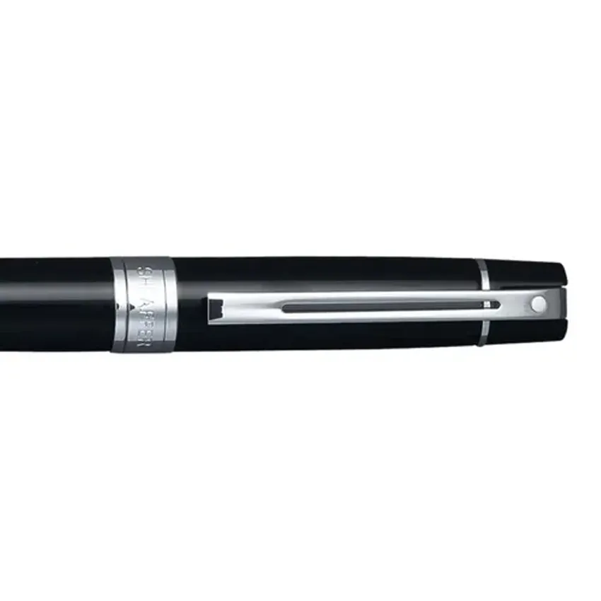 WP33819_3