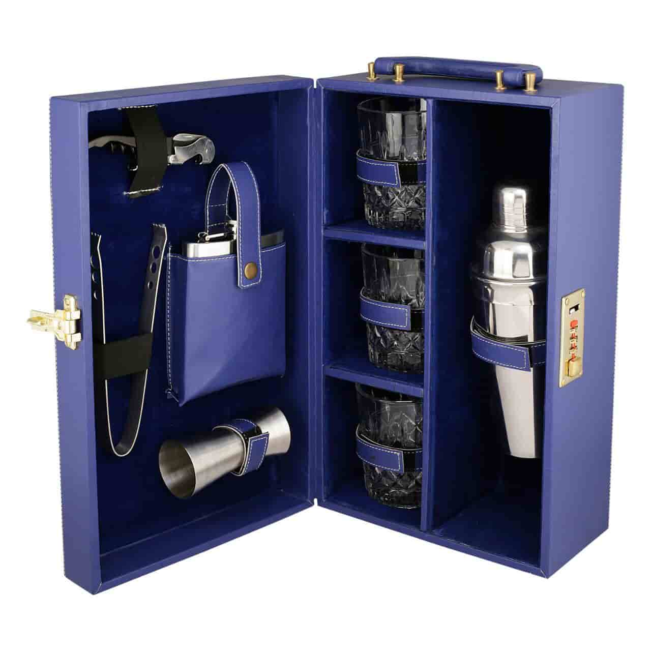 WhatsApp Image 2023-10-31 at 10.33.27-min Glass Portable Travel Bar Set & Accessories