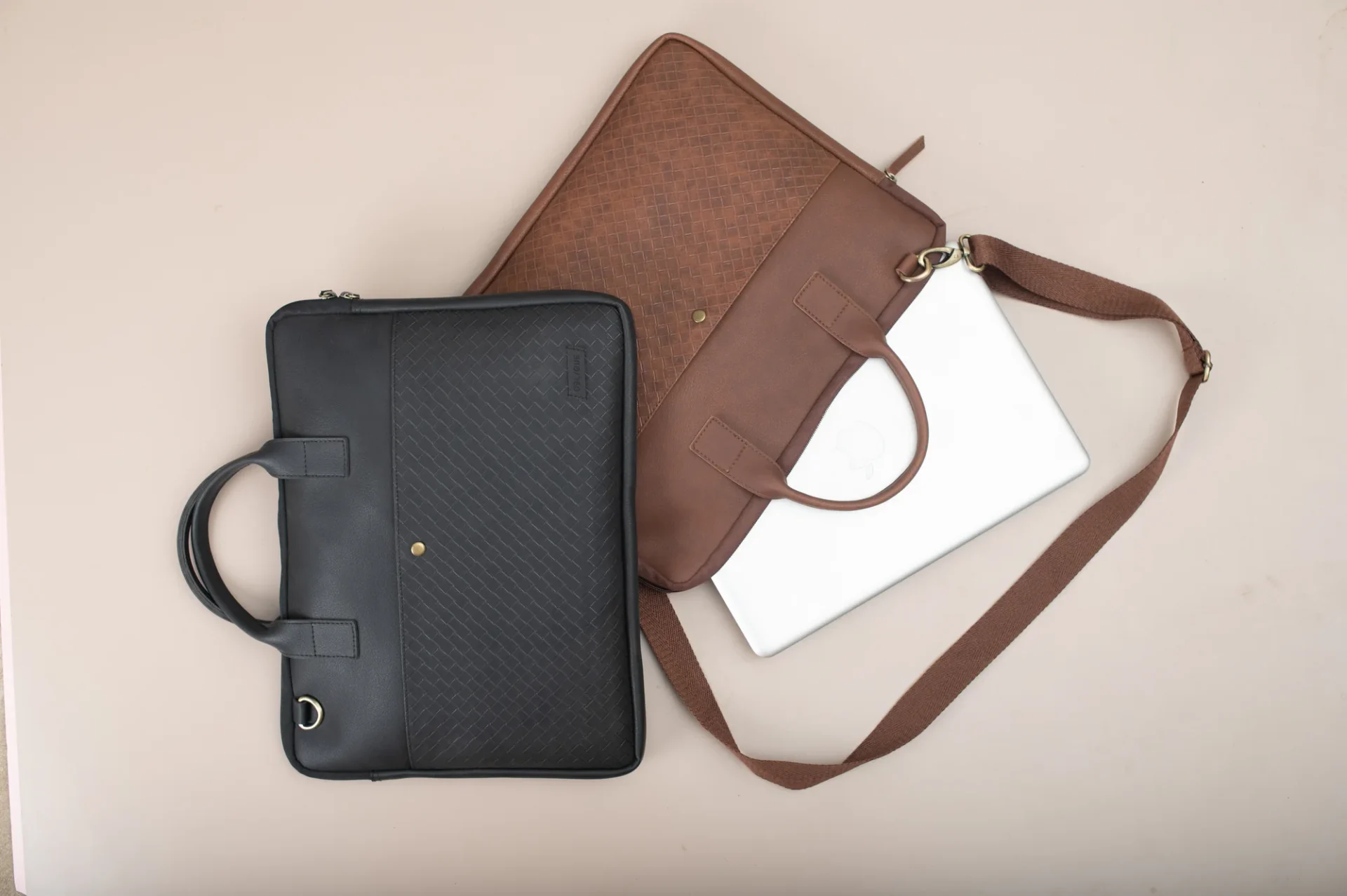rio pro Laptop Messenger Bag- Rio Pro