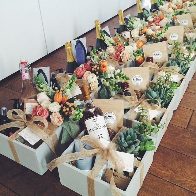 GIFT HAMPERS
